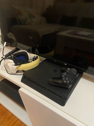 PS4 (PlayStation 4) 500GB Negra