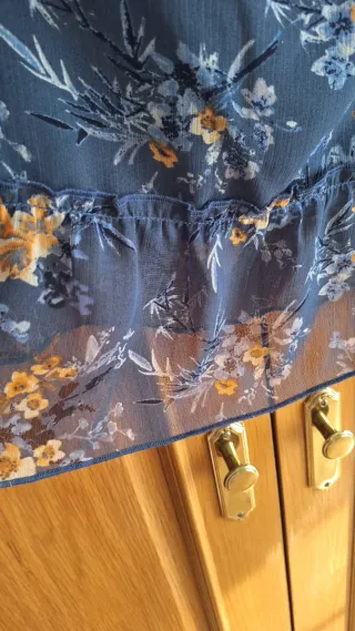 Blusa floral manga acampanada