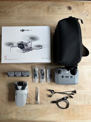 DJI Mini 4K Drone + Accesorios 3 baterías