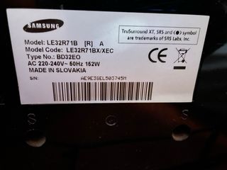 Televisor Samsung 32” Negro y Azul