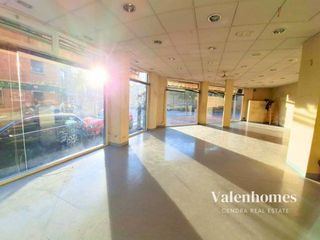 Local comercial en venta en Santa Clara-Caputxins-Hospital en Vic