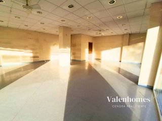 Local comercial en venta en Santa Clara-Caputxins-Hospital en Vic