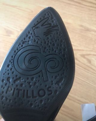 Zapatos de tacón Pitillos negros charol