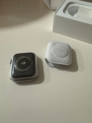 Apple Watch Series 5 40mm GPS + eSIM