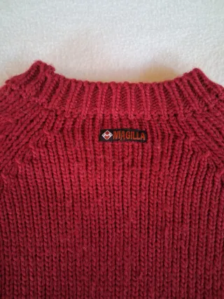 Maglione girocollo rosso scuro