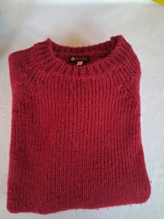 Maglione girocollo rosso scuro