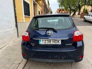 Toyota Auris 2011 - 134.000km