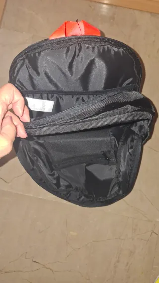 Mochila Jordan Vintage Unisex Negra y Roja