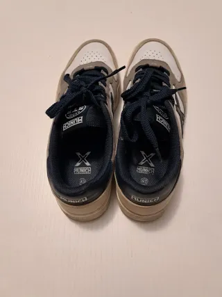 Zapatillas Munich Beige y Blancas