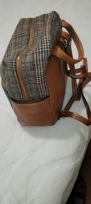 Bolso Mochila Parfois Verde y Camel