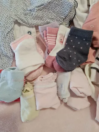 Lote Ropa Niña 0-6 Meses y Bañera