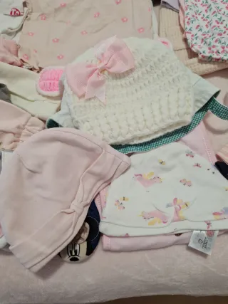 Lote Ropa Niña 0-6 Meses y Bañera
