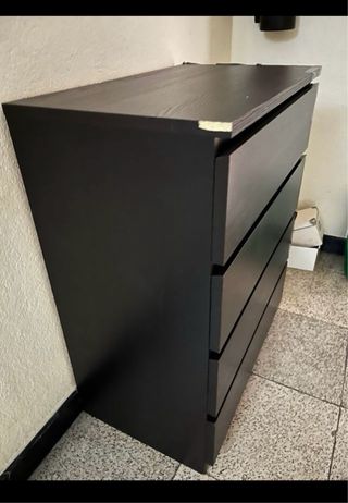 Cómoda Ikea Malm 4 cajones negra