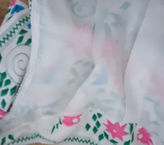 Chaleco bordado flores