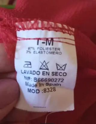 Mono de fiesta rojo