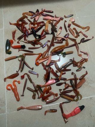 Lote de vinilos de pesca variados