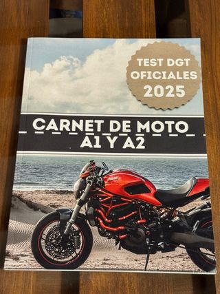 Libro Test DGT Carnet Moto A1 y A2 2025