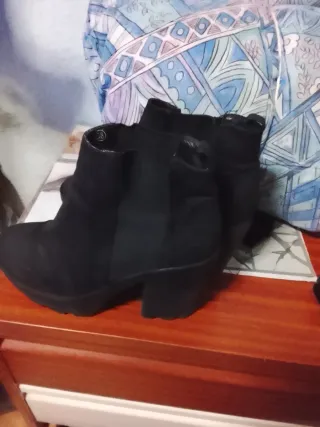 Botines plataforma negros talla 38