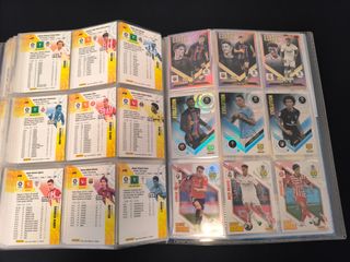 Álbum Panini Megacracks LaLiga 22-23 Completo