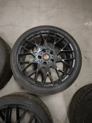 Llantas Porsche 21 con Neumáticos