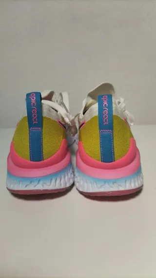 Nike Epic React Flyknit Running talla 42,5 nuevas