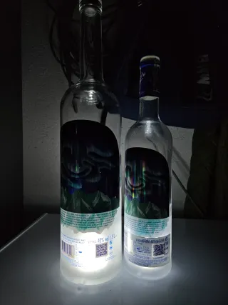 Grey Goose limited Luminous 1.5L & 0.75L vuoti 2pz