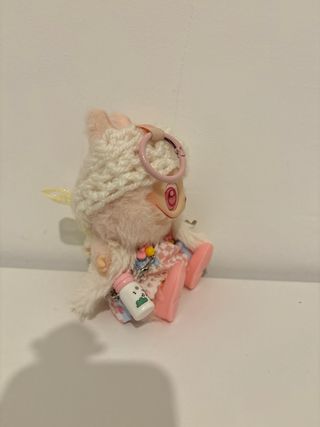 Labubu Rosa Personalizado con ropa de recambio