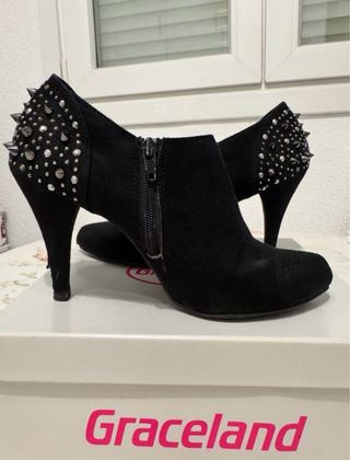 Botines Graceland tachuelas negros