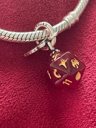 Charm Dado club Stranger Things