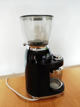 Macinacaffè Smeg Nero