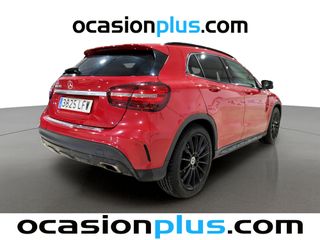 Mercedes-Benz GLA 200 115 kW (156 CV)