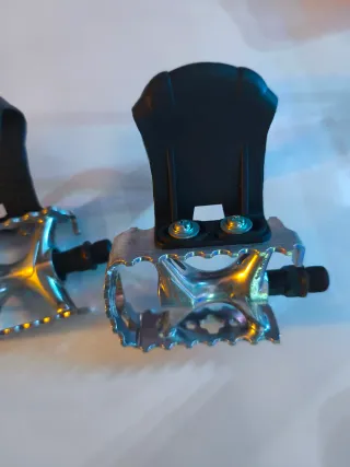 Pedales de bicicleta