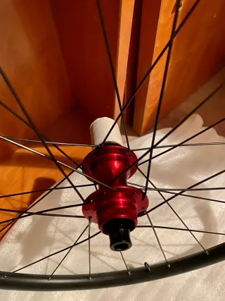 Rueda Bontrager Paradigm SL Tubeless Ready