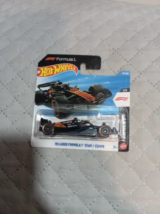 Hotwheels McLaren Formula 1 Team 1/5