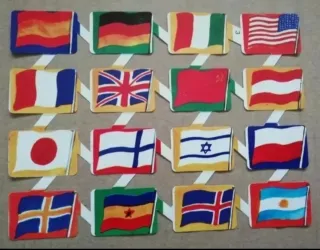 Lamina Cromos troquelados Zulia 3. Banderas