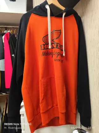 Sudadera Honda Talla XL Rojo y Negra