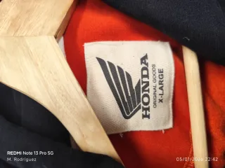 Sudadera Honda Talla XL Rojo y Negra