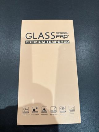 4 protectores dePantalla IPhone 12  sin estres