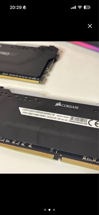 Módulo Corsair Vengeance RGB Pro 16GB DDR4