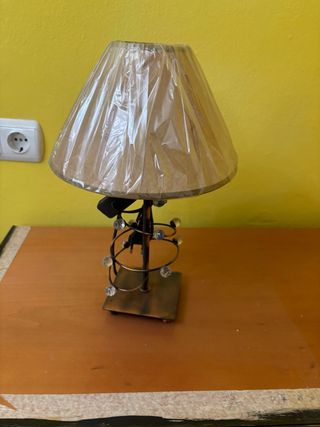 Lámpara de mesa decorativa