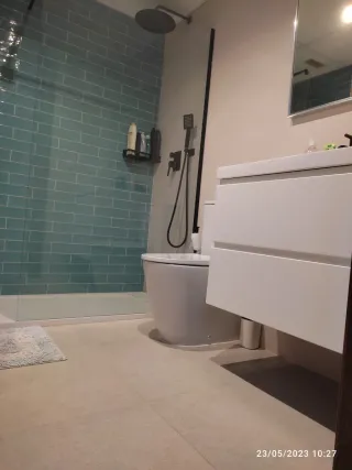 Instalación plato de ducha y mampara