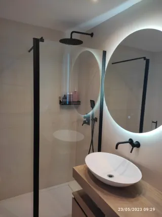 Instalación plato de ducha y mampara