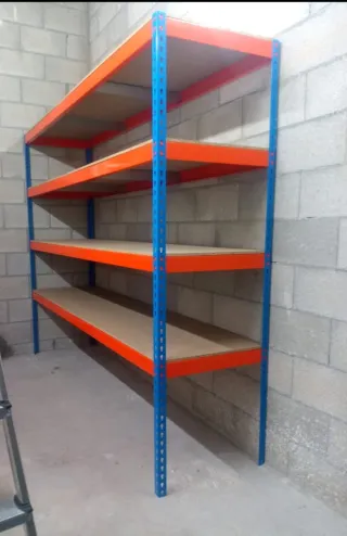 Estanterías metálicas nuevas. excelente calidad