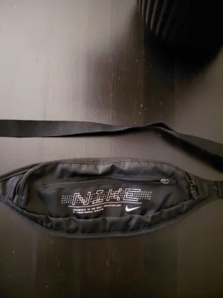 Bandolera Nike Negra