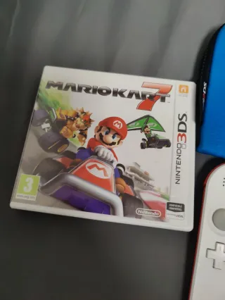 Nintendo 2DS + JUEGOS Roja Blanca + funda Original