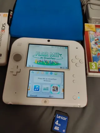 Nintendo 2DS + JUEGOS Roja Blanca + funda Original