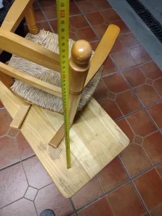 Mecedora infantil artesanal de madera