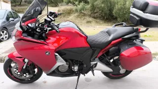 Honda VFR1200F Roja
