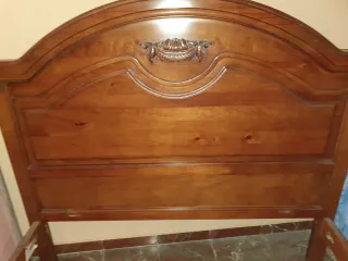 Estructura cama madera maciza