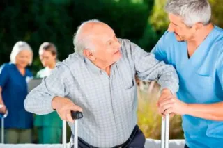 CUIDADO DE ADULTO MAYOR